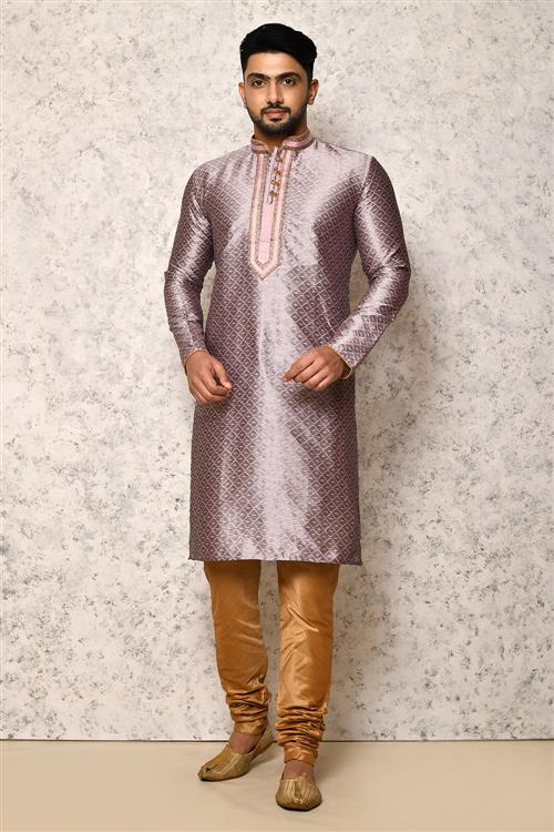 https://media.vinhemfashion.com/Images/RajsahiVol5BVLS420VK0YDR86LZ/image/designer